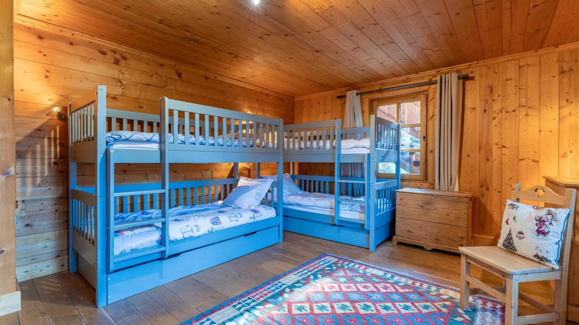 Chalet Les Oyats - Ski In Ski Out Megève