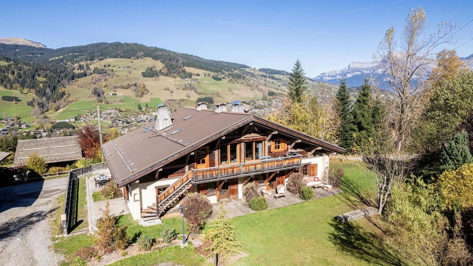 Chalet Les Oyats - Ski In Ski Out Megève